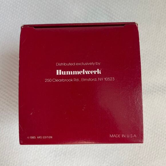 Vintage M.J. Hummel Christmas Ornament - Picture 6 of 6